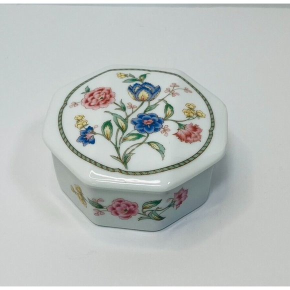 Vtg Japan Octagon Porcelain Trinket Jewelry Box Floral 4" x 2" Lightweight (W68) - Picture 2 of 14